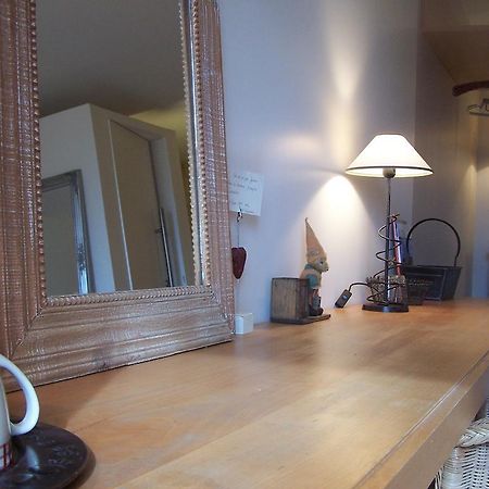 Maison d'hôtes Clos De Pomeir à Pommiers  Extérieur photo