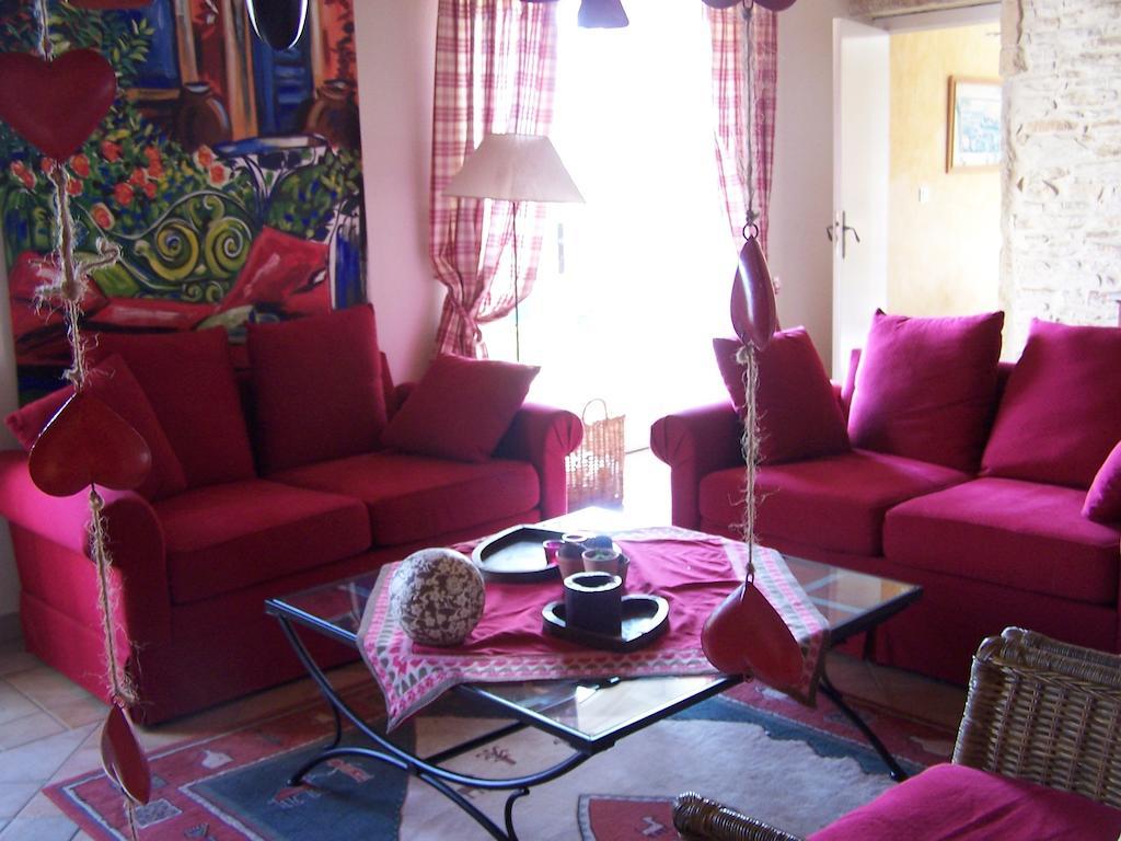 Maison d'hôtes Clos De Pomeir à Pommiers  Extérieur photo