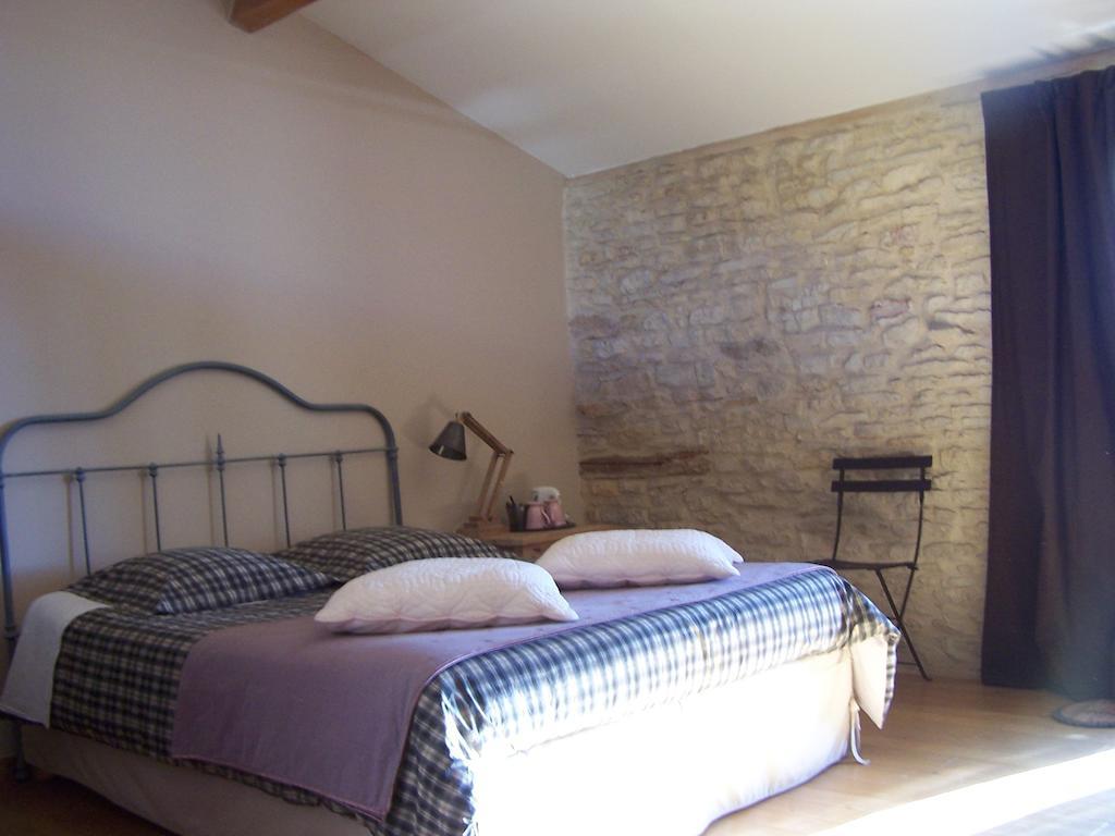 Maison d'hôtes Clos De Pomeir à Pommiers  Chambre photo